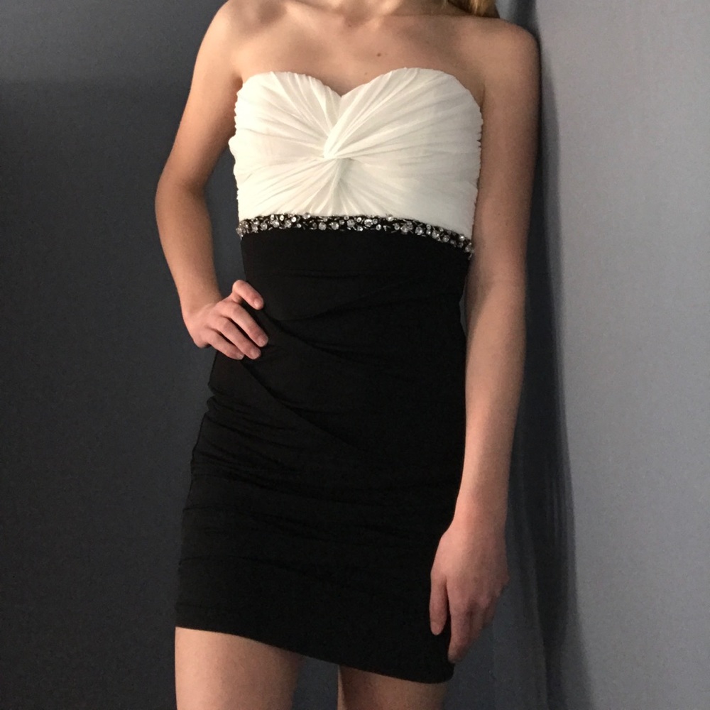 Strapless Formal Dress